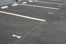 駐車場白線引き